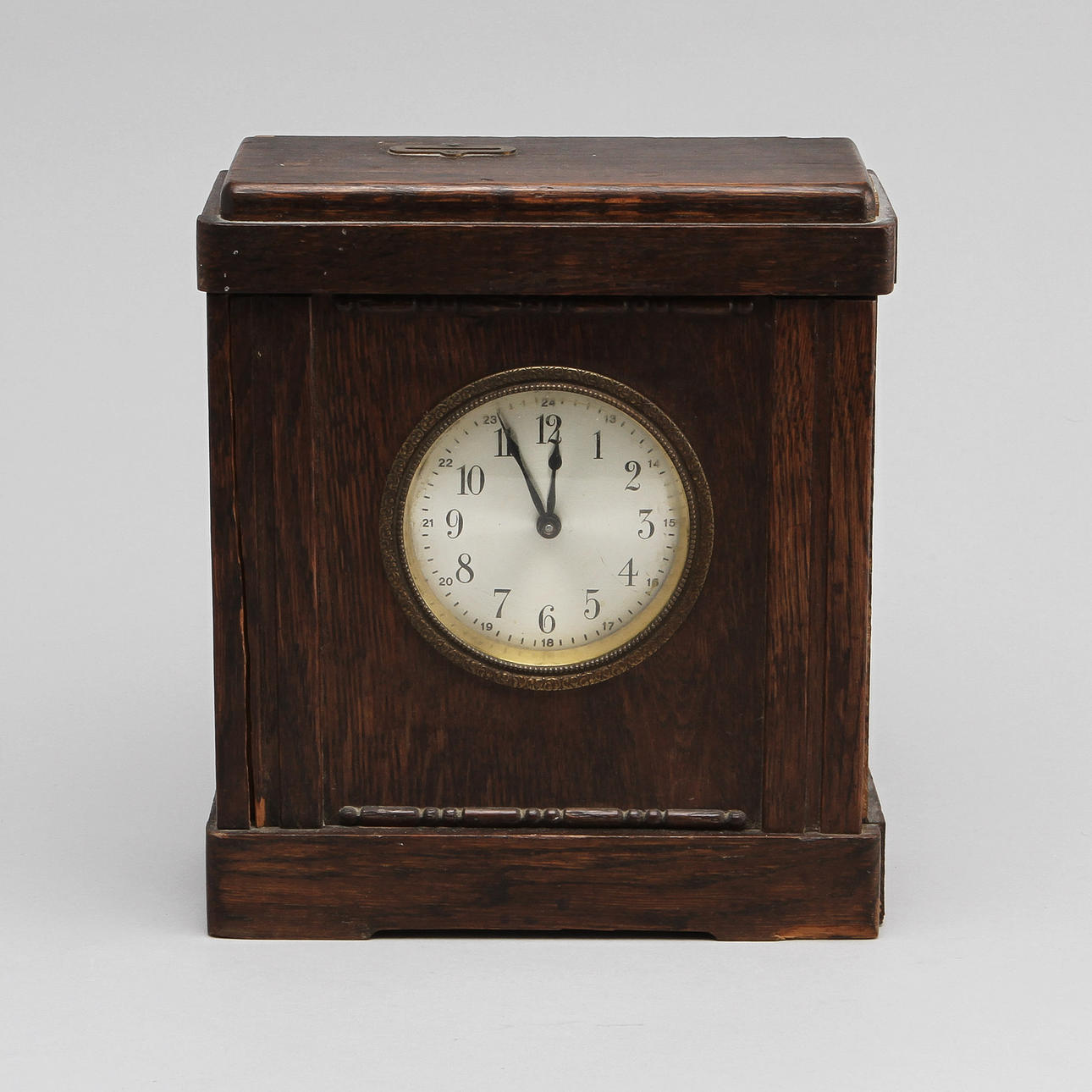 BORDSUR, 1900-talets tidigare hälft.