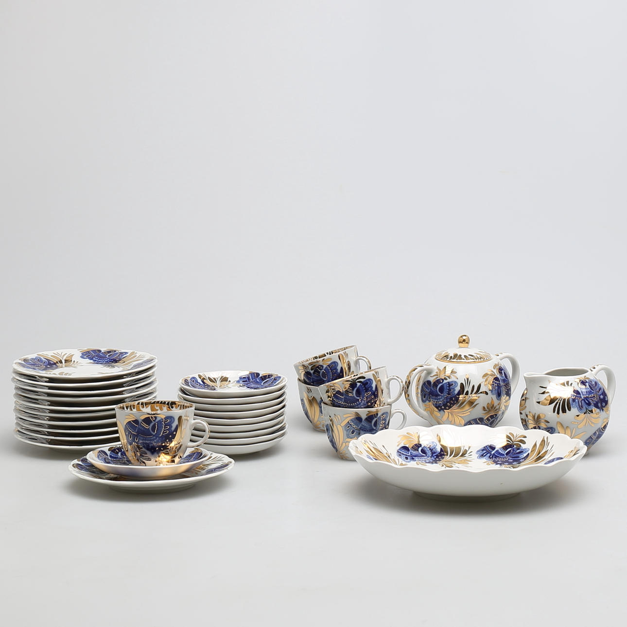 KAFFESERVISDELAR, 29 st, "Golden Garden", The (Leningrad) Lomonosov Porcelain Factory, Ryssland.