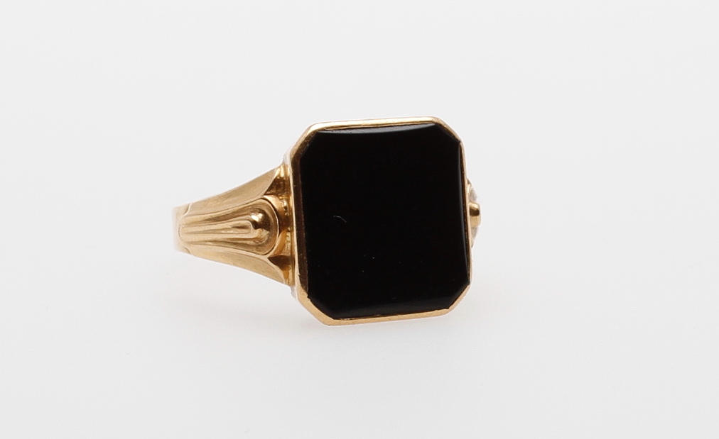 KLACKRING, 18k guld, ca 4,2g.