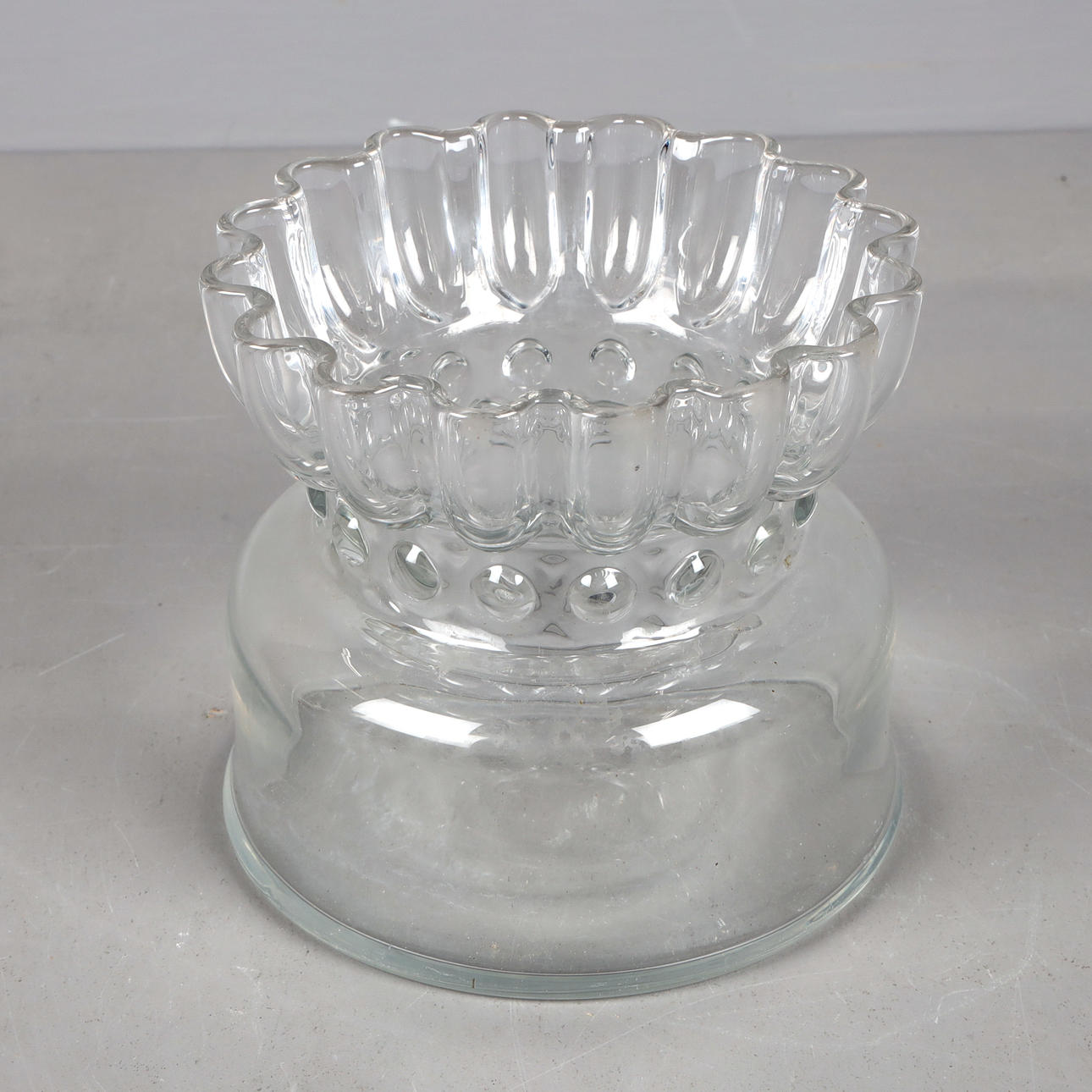 ROLF SINNEMARK. VAS, glas, "Bukett" Boda.