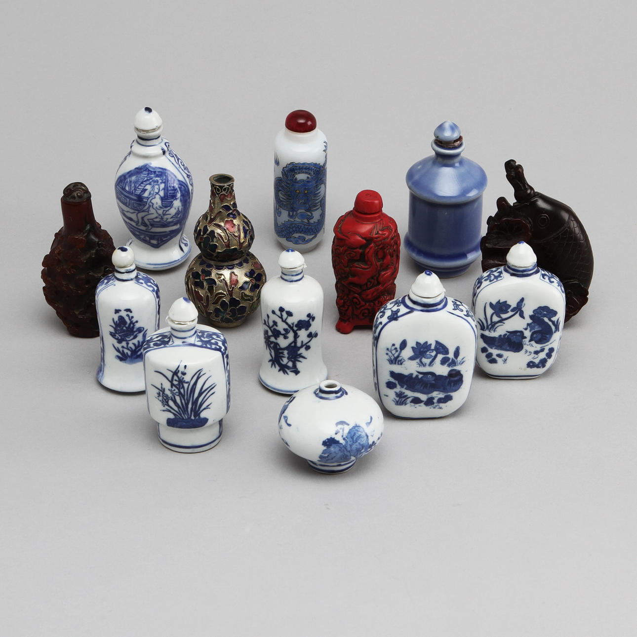 SNUSFLASKOR, 13 st, Kina 18/1900-tal.