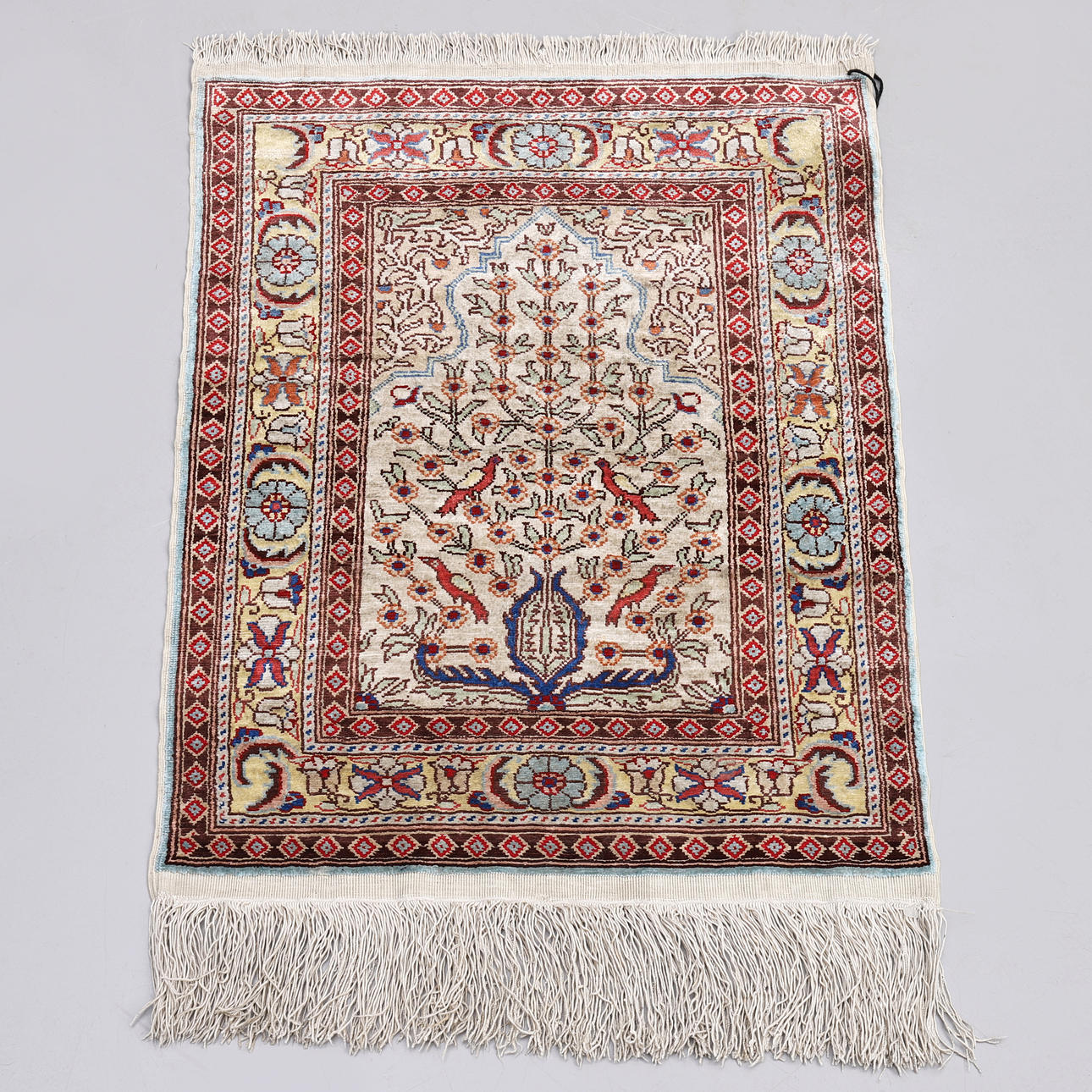 BORDSMATTA, Hereke, silke.