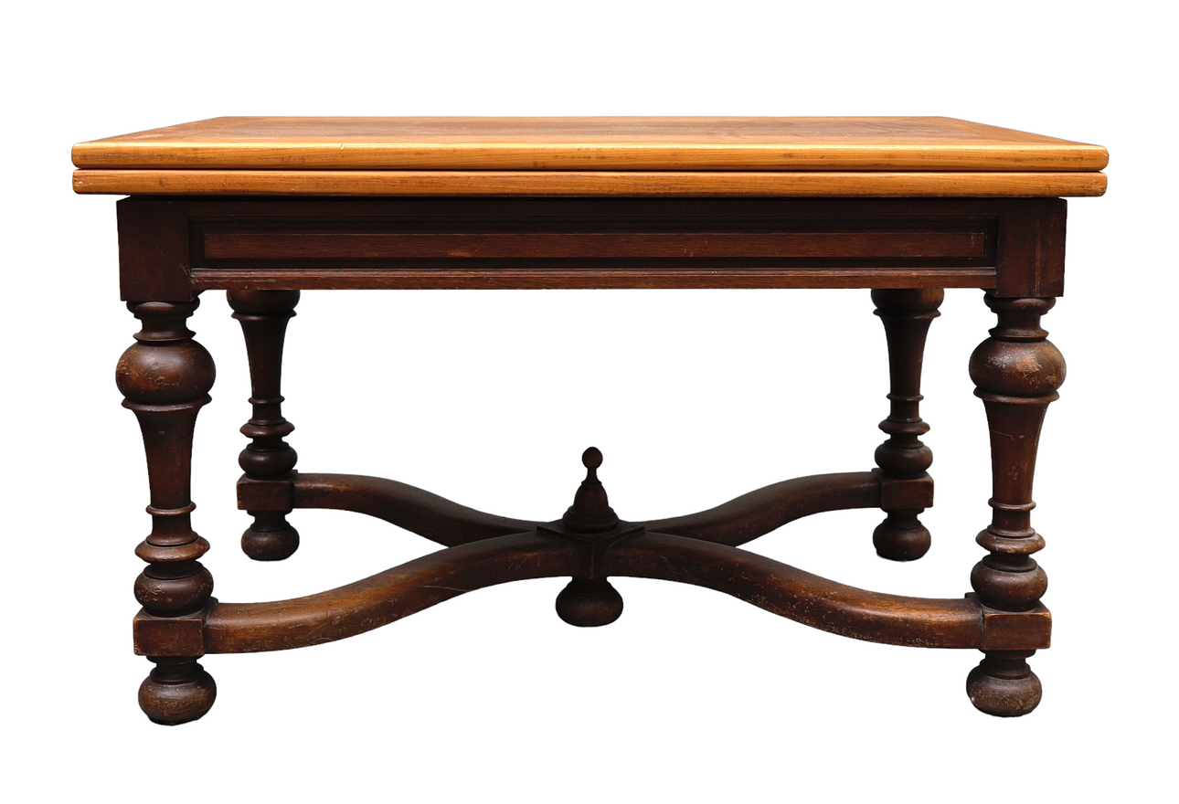 Lifting and extending low table in walnut and beech, mid 20th Century.
