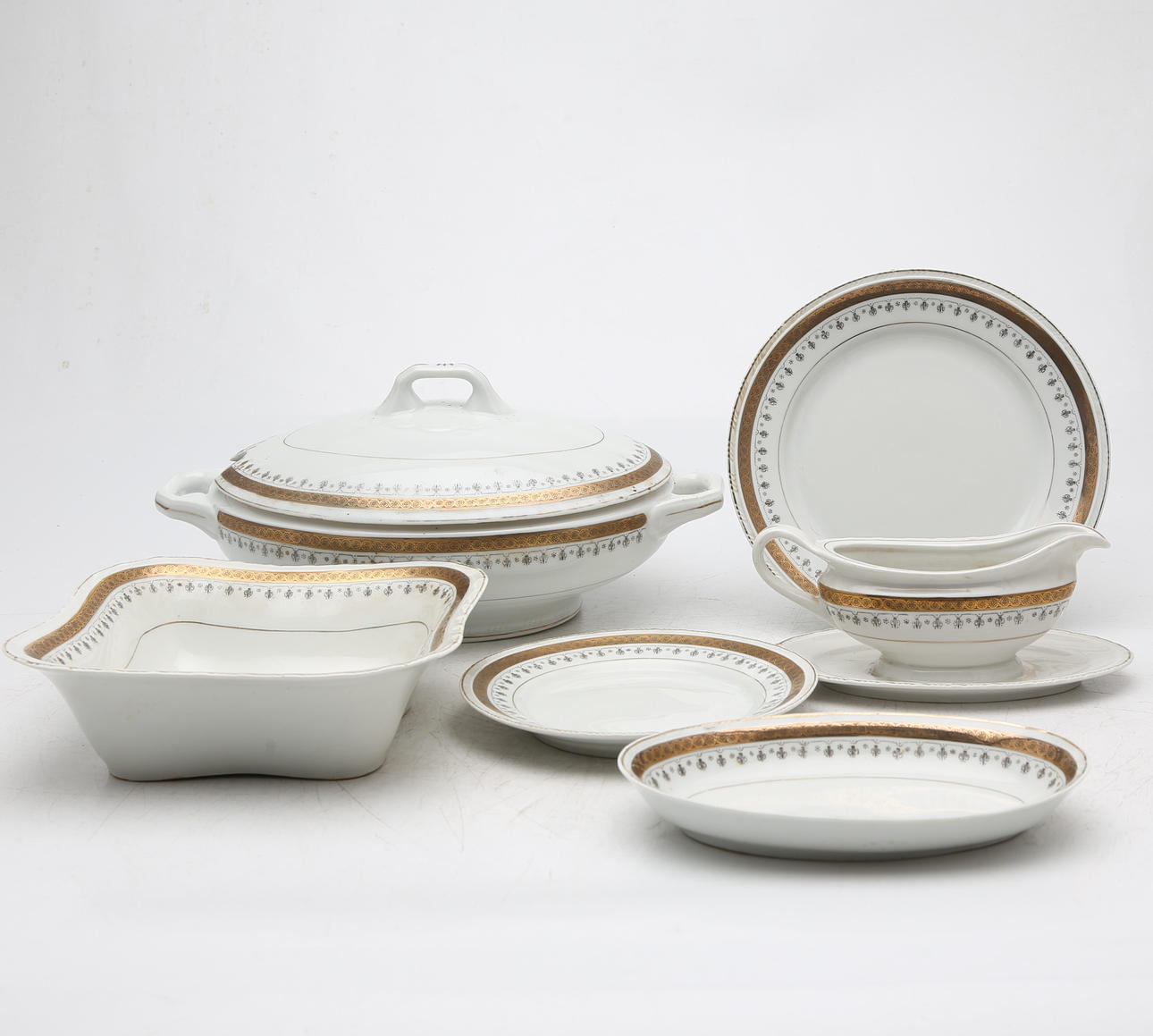 Bidasoa porcelain tableware, mid 20th Century.
