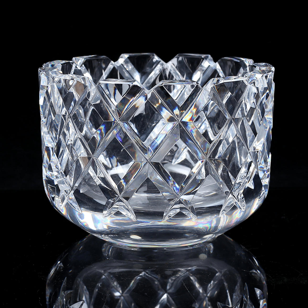 GUNNAR CYRÉN. Bowl, "Sofiero", Orrefors.