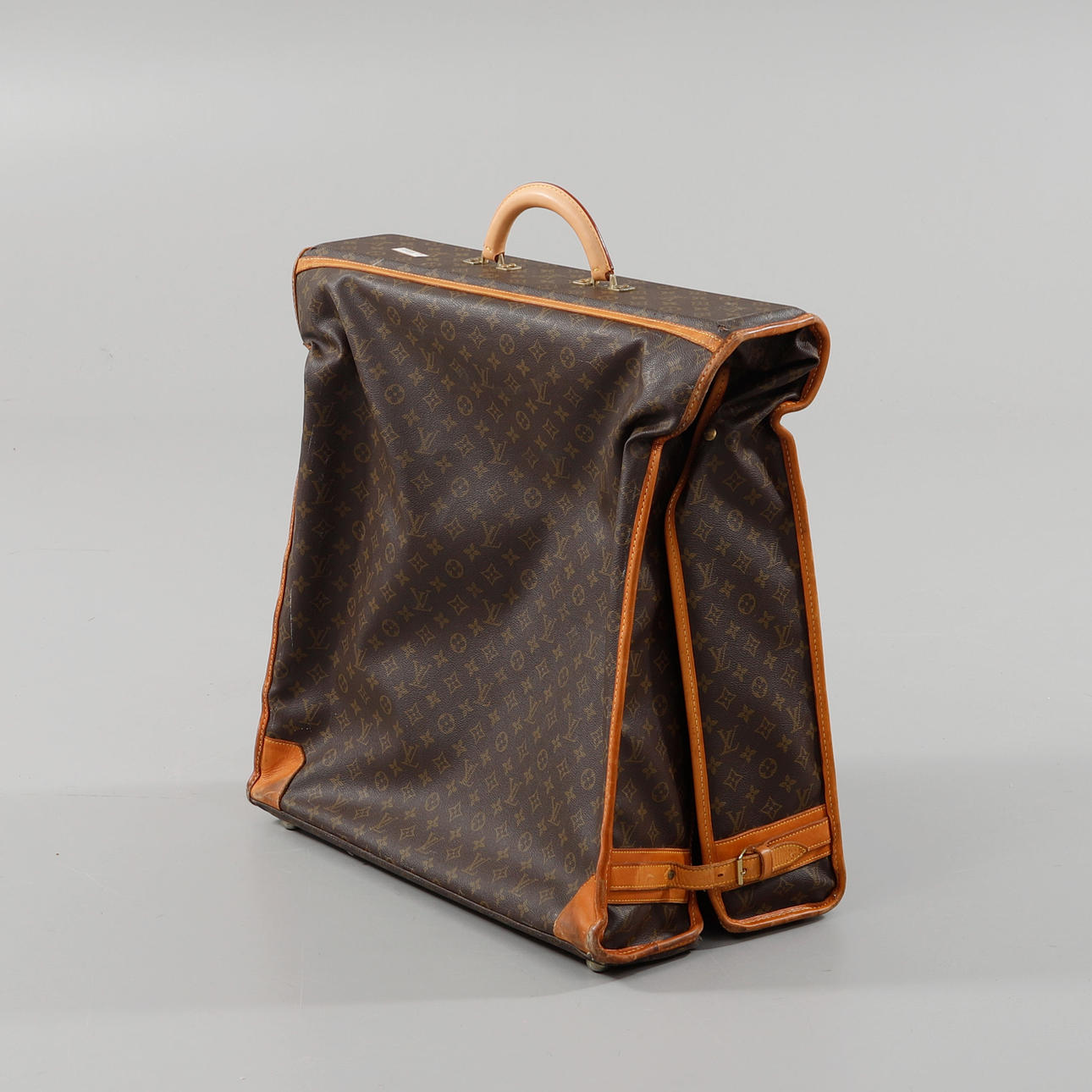 ARMARIO DE VIAJE, Louis Vuitton.