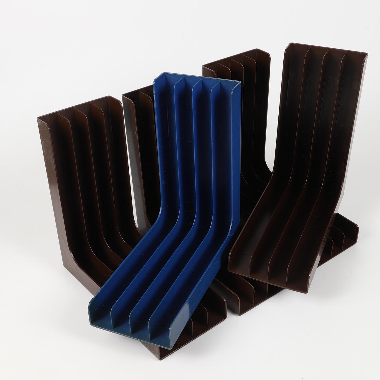DISC STAND, 5 pieces, plastic, Gustavsberg, 1970s.