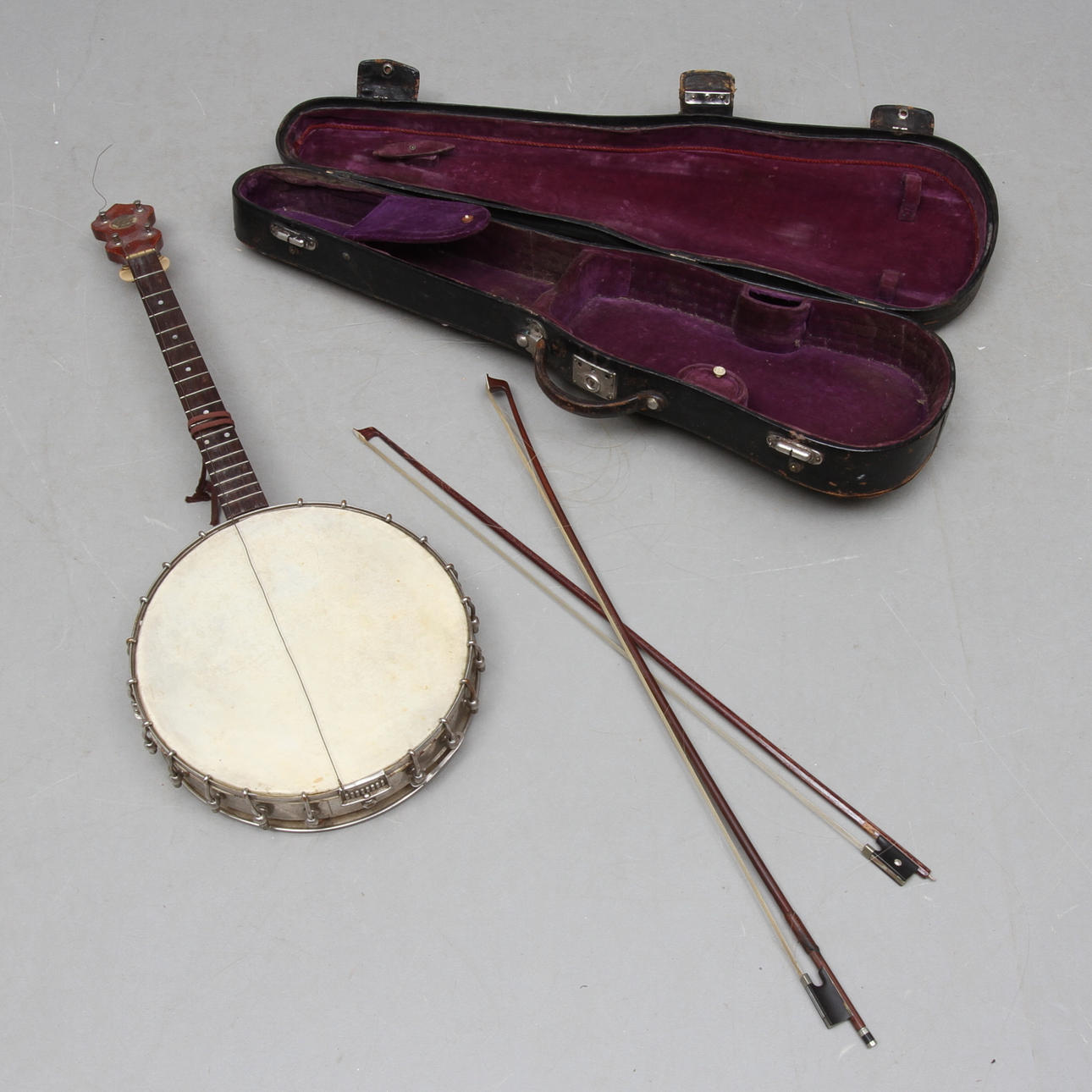 BANJO, Herman Carlsson Levin, Göteborg samt FIOLFODRAL, STRÅKAR 2 st.