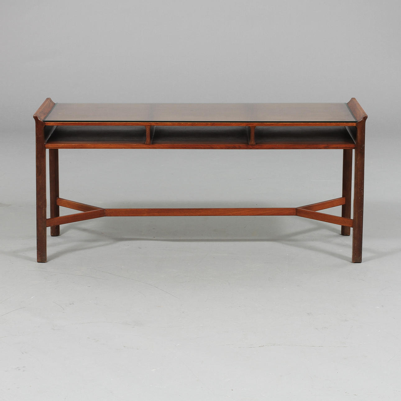 SIDOBORD, Ferdinand Lundquist, 1900-talets mitt.