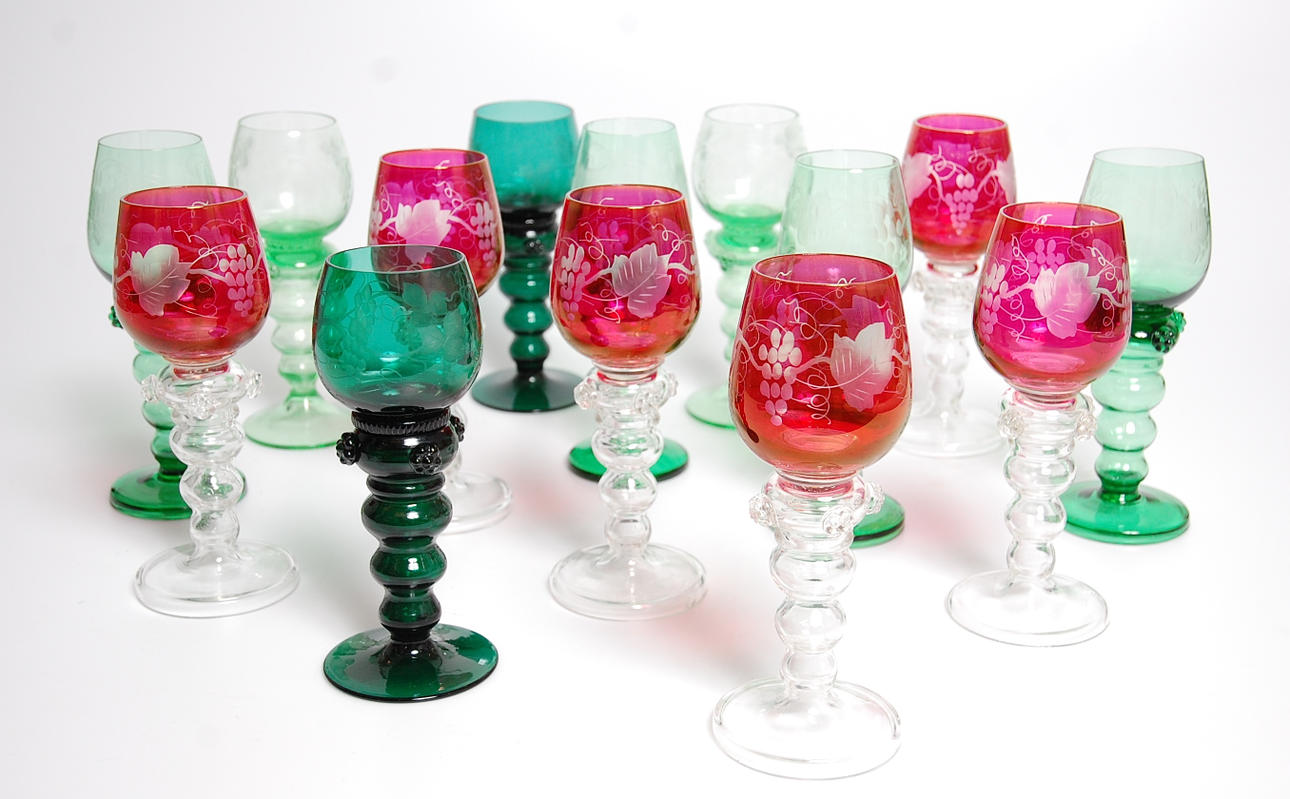 REMMARE, 14 st, rött, grönt glas.