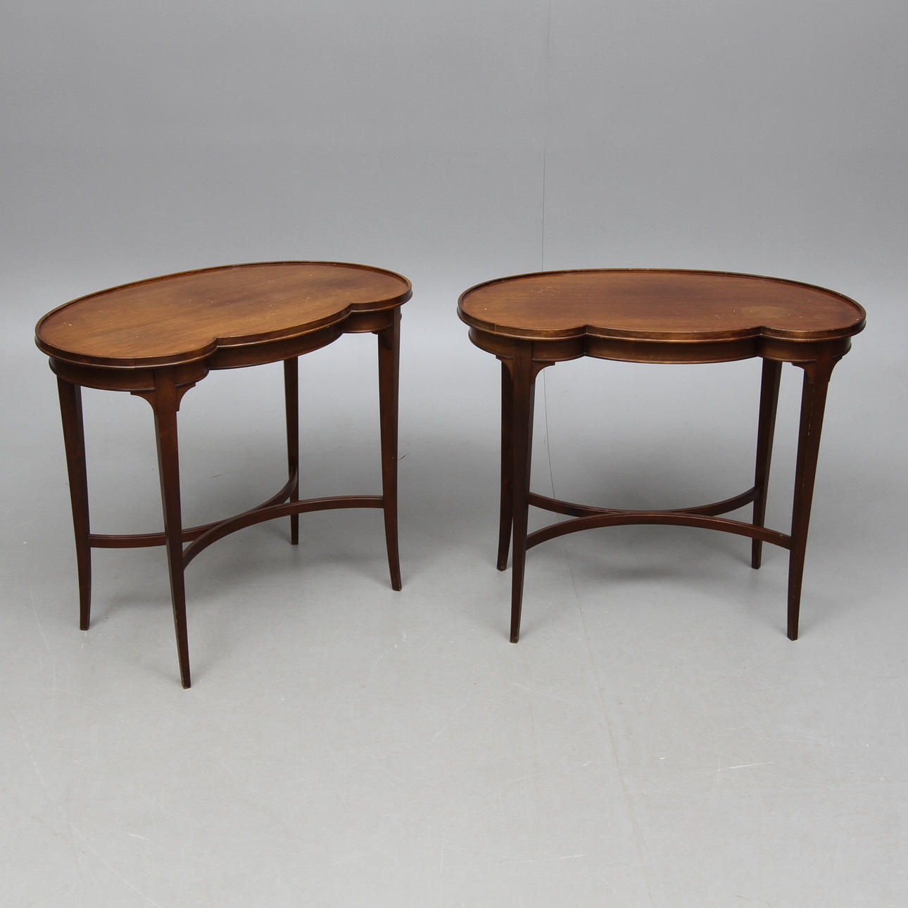 LAMPBORD 1 par, mahogny, Nordiska Kompaniet, 1900-talets mitt.