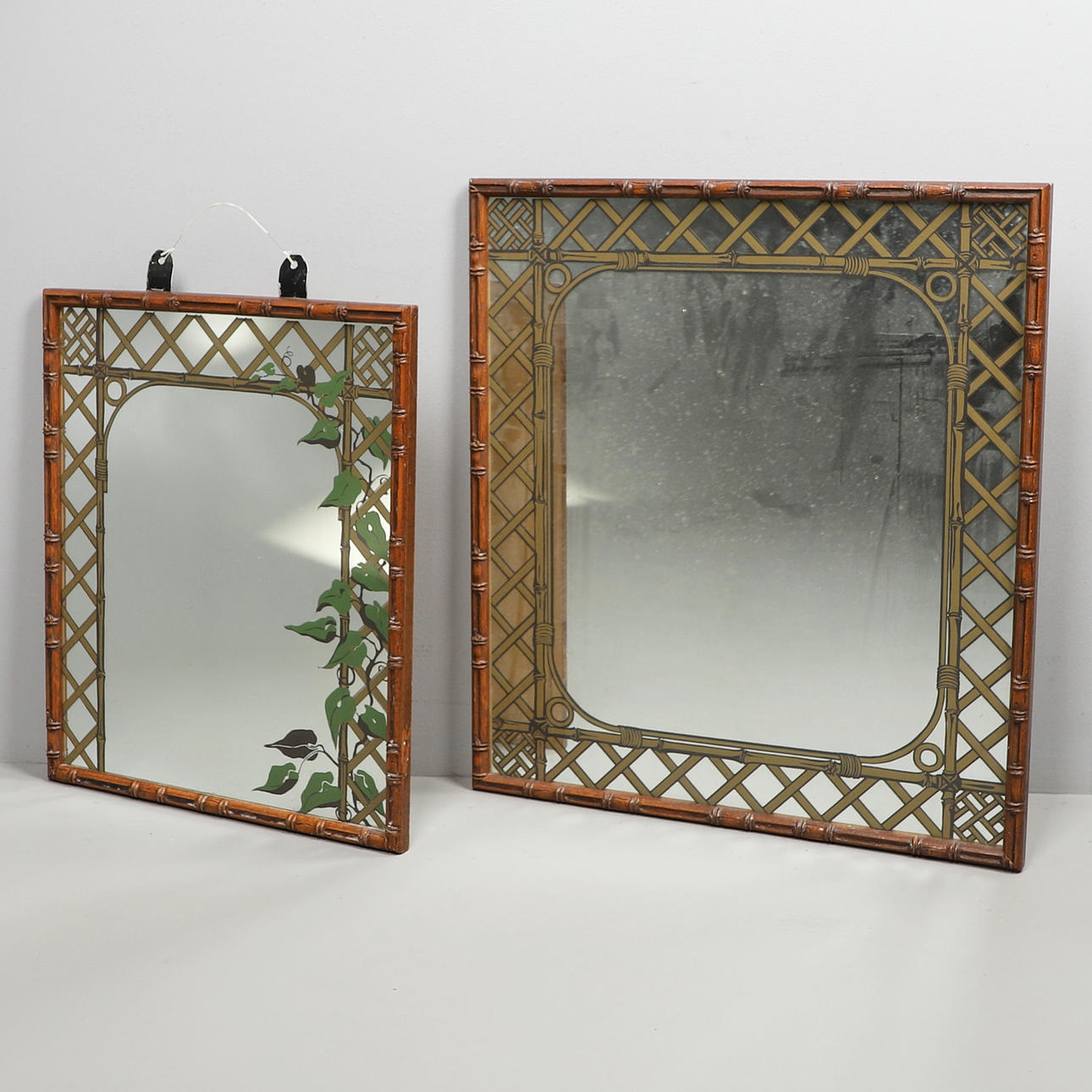 ET PAR BAMBUS EFFEKT VÆG SPEJLE.