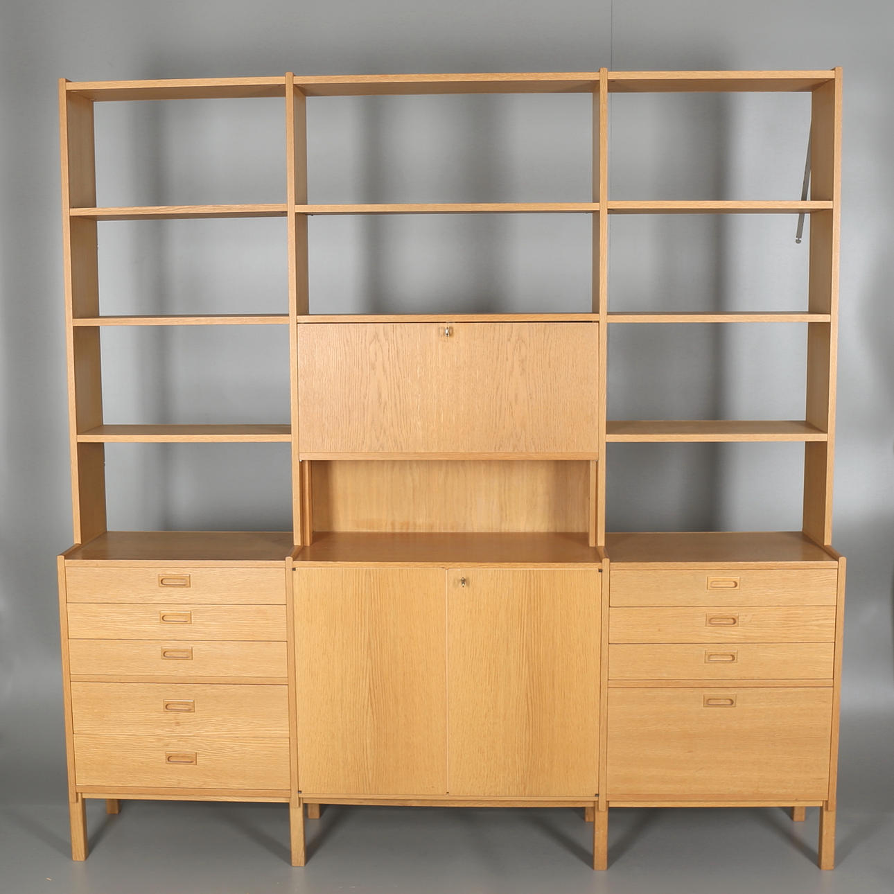 BOKHYLLA, "Polyform" Nils Ståhl/Åke Hassbjer. Axel Ståhls möbelfabrik AB Vimmerby. 1960-tal.