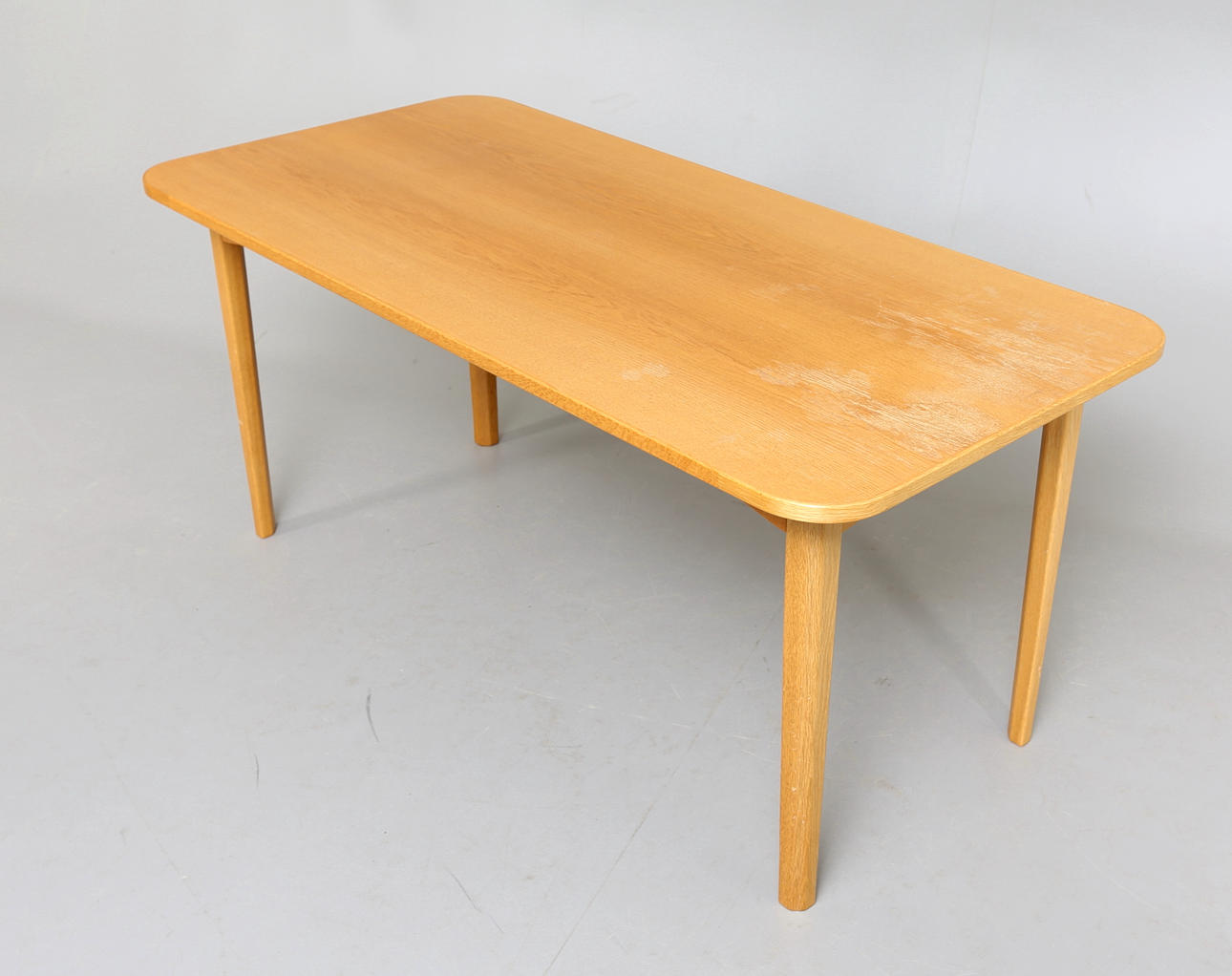 CARL MALMSTEN. Bord, "Ulfåsa", brickmärk, 1900-tal.