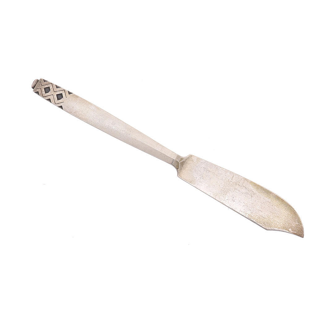 GEORG JENSEN. A MAYAN PATTERN SILVER FISH KNIFE.