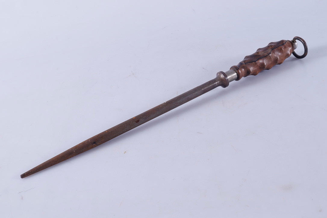 BRYNJÄRN, 1800-tal.