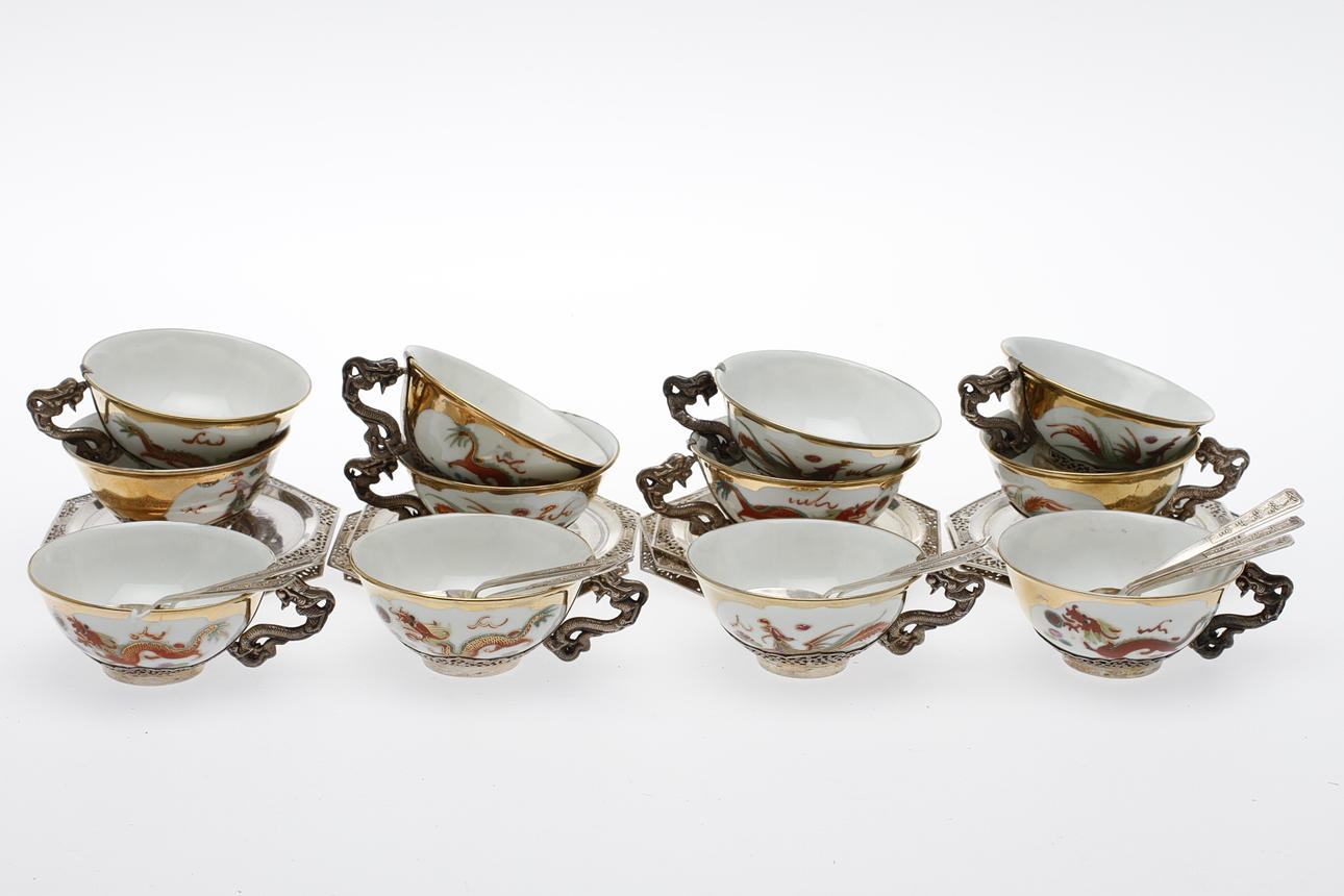 TESERVIS, silver/porslin, Vietnamn, vikt 743,1 gram, 1900 tal.