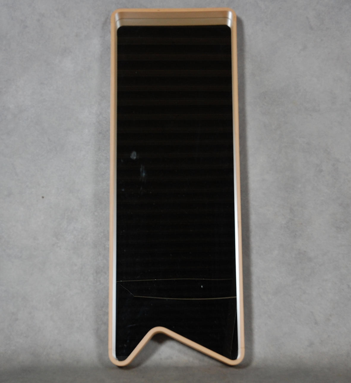 SPEGEL, " Buss " design Anna von Schwerin för Gärsnäs.