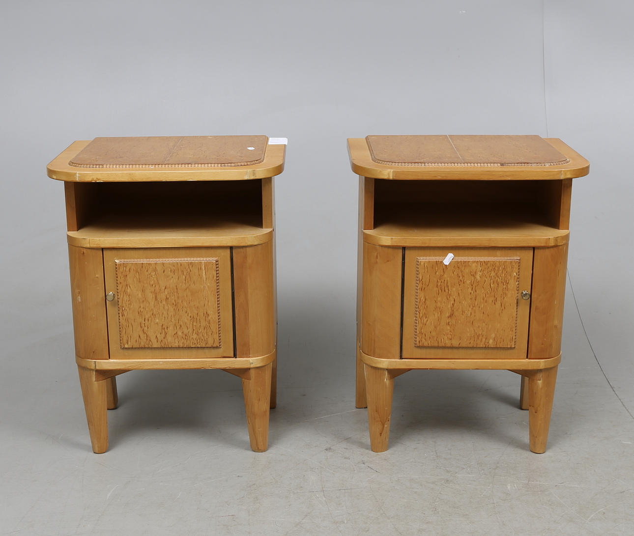 NATTDUKSBORD, ett par, 1900-talets andra hälft.