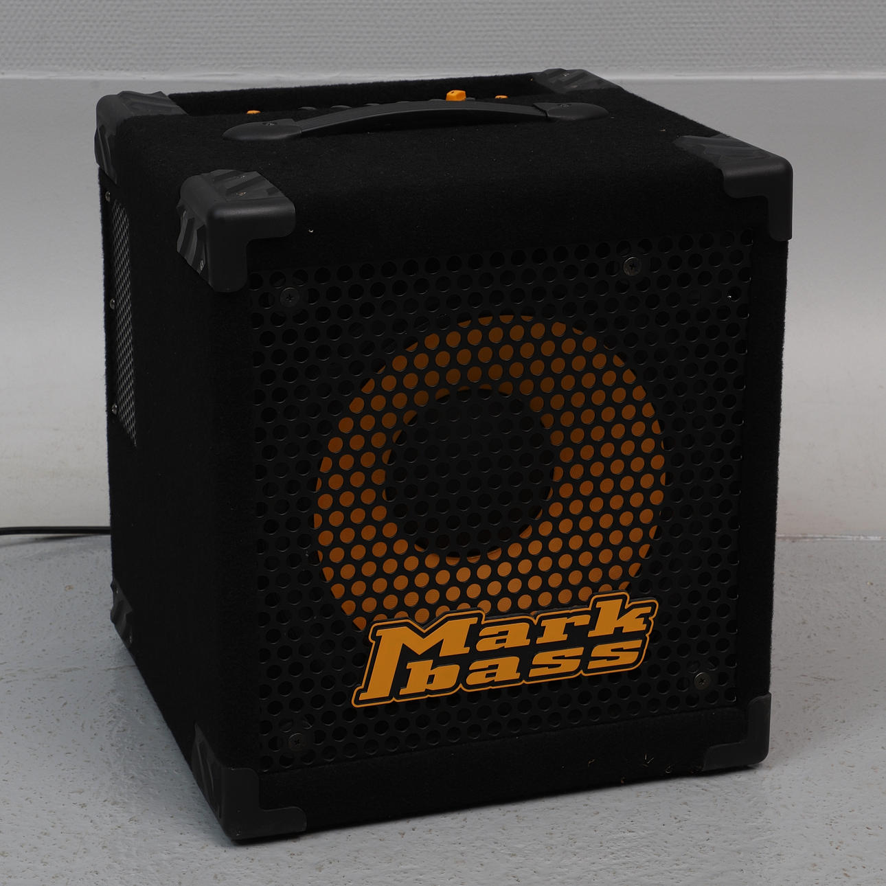 BASS AMPLIFIER, Mark Bass, Mini CMD 121P, 300-500 W.