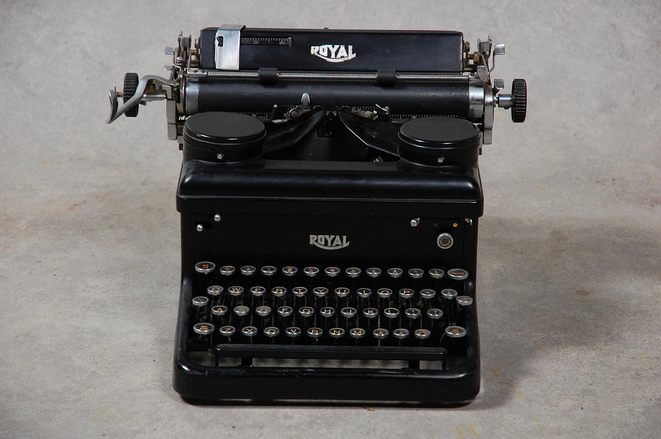 SKRIVMASKIN, " Royal ".