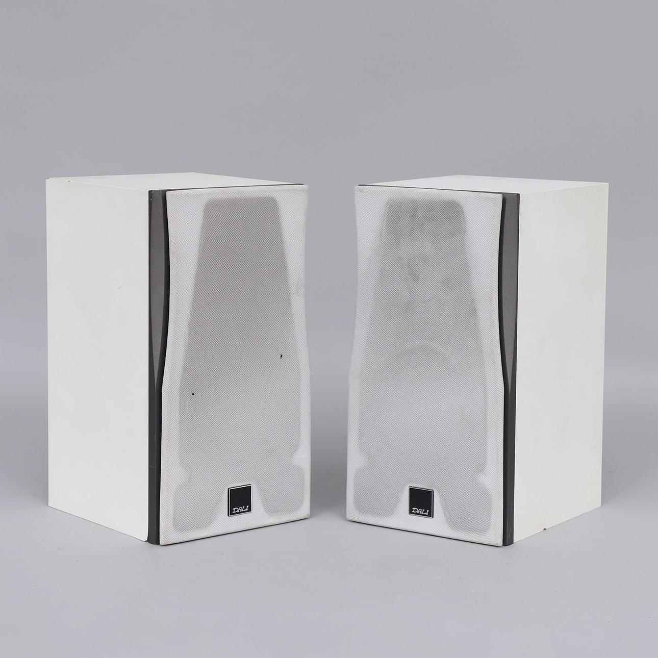 HÖGTALARE, 2 stycken Dali.