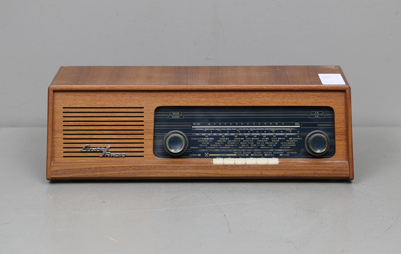 RADIO, Luxor, omkring 1900-talets mitt.