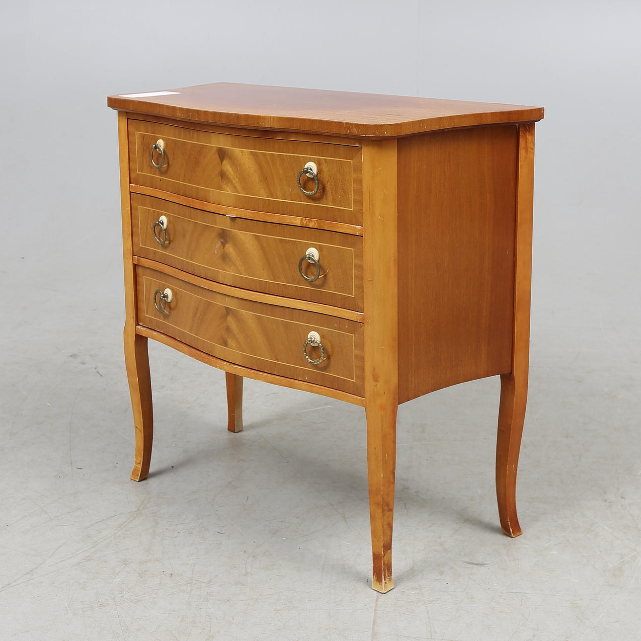 BYRÅ, rokokostil, 1900-tal.