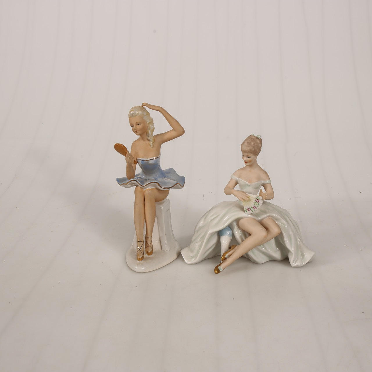 FIGURES, porcelain, including Wallendorf, Germany.