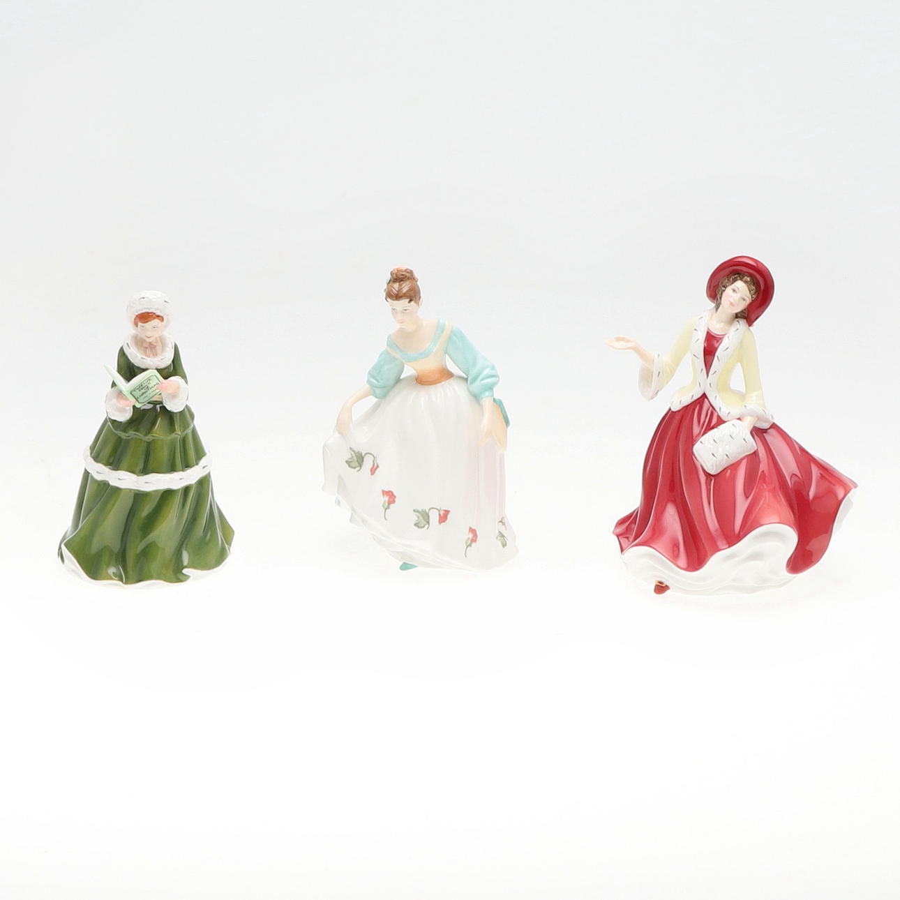 KAKSI ROYAL DOULTON POSELIINIFIGUROJA.