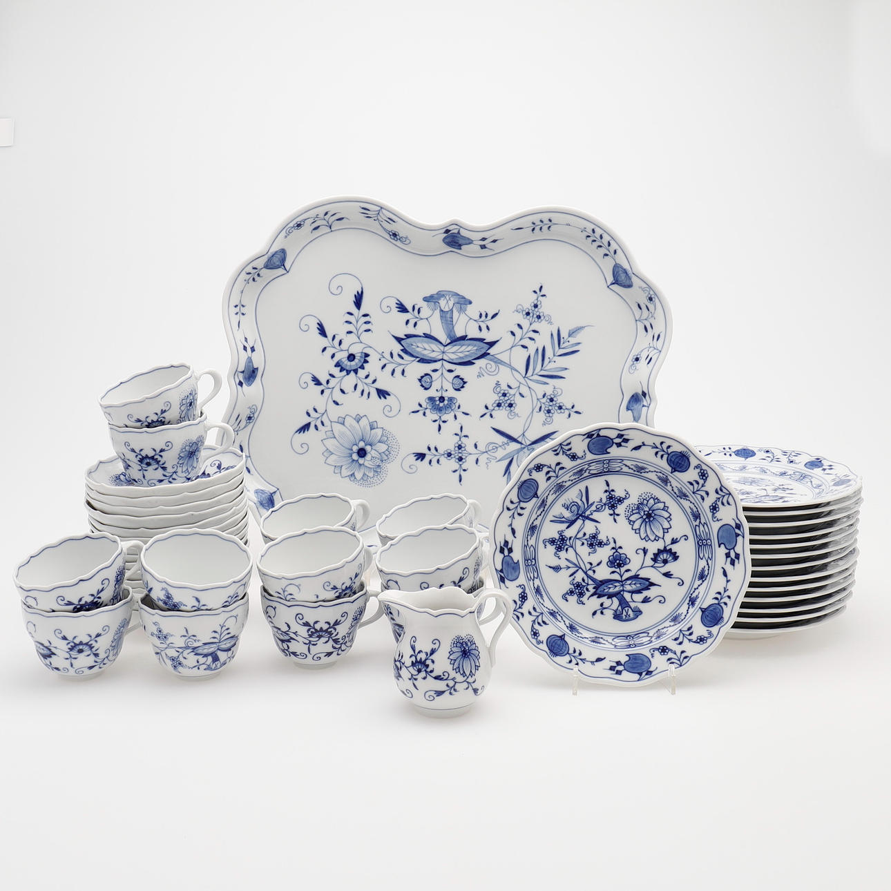 COFFEE SET, ONION PATTERN, PORCELAIN, MEISSEN.