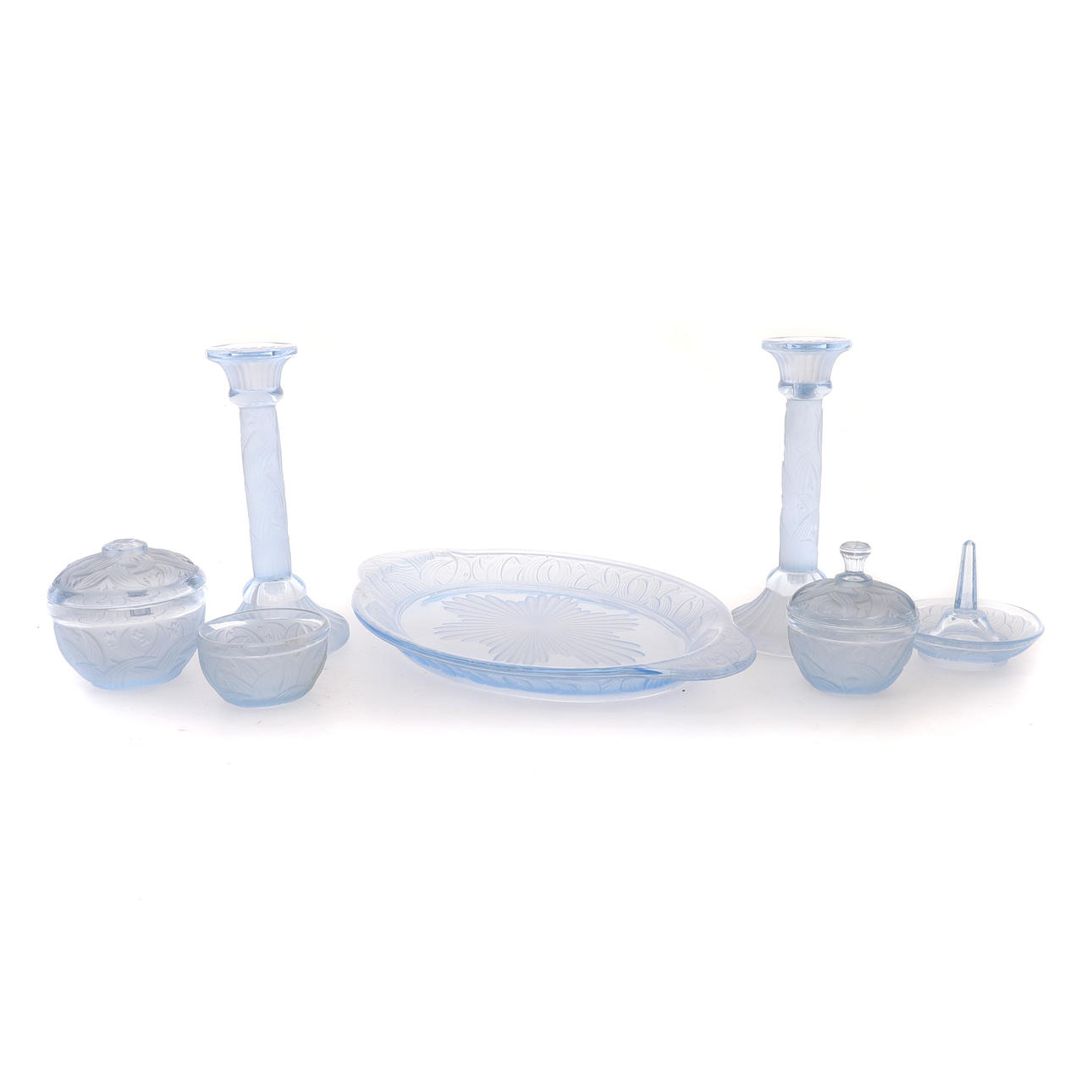 AN ART DECO DAVIDSON NINE PIECE DRESSING TABLE SET.