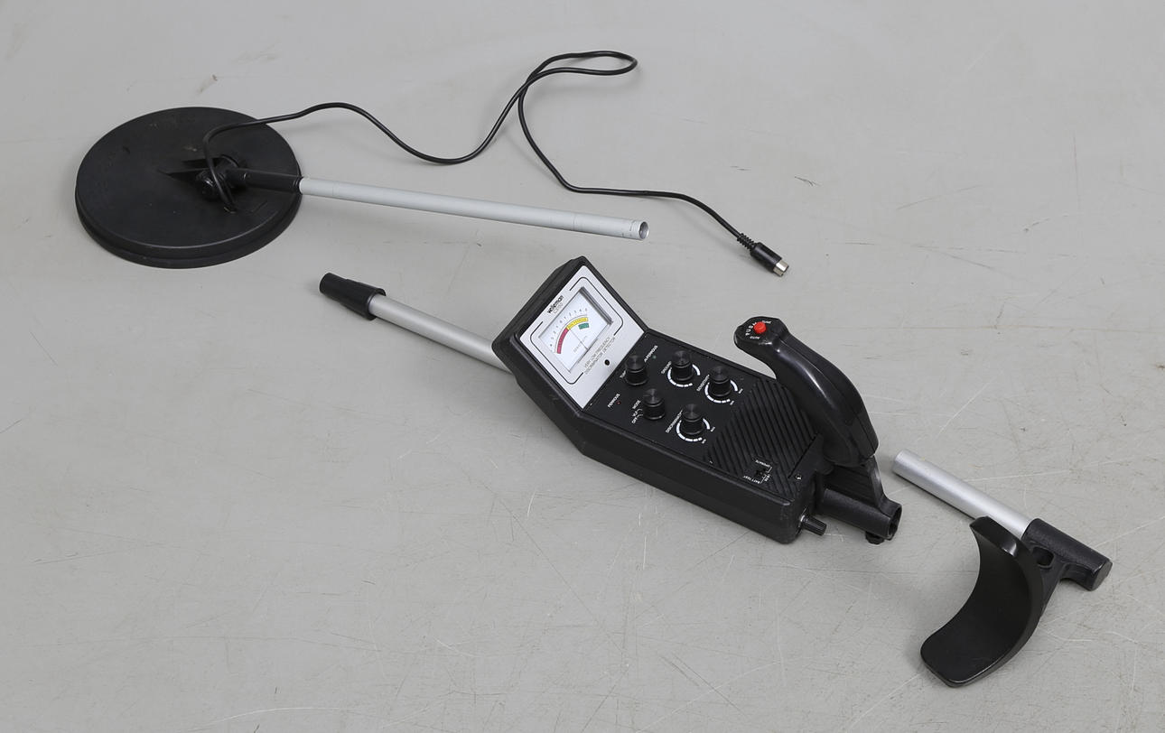 METAL DETECTOR, Velleman CS 150.