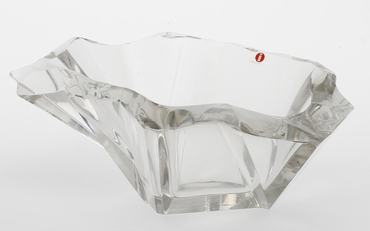 SKÅL, slipad kristall, "Isberg" Tapio Wirkkala(1915-1985), Iittala, Finalnd, signerad, 1960-tal.
