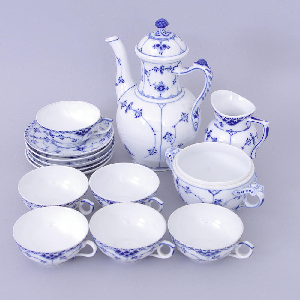 MOCKASERVIS, "Musselmalet", Royal Copenhagen.