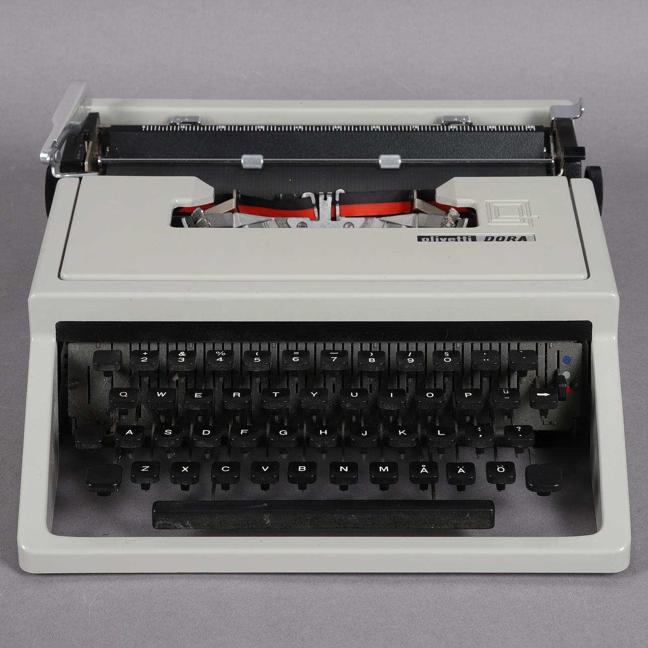 TYPEWRITER, "Dora", Olivetti, Italy.