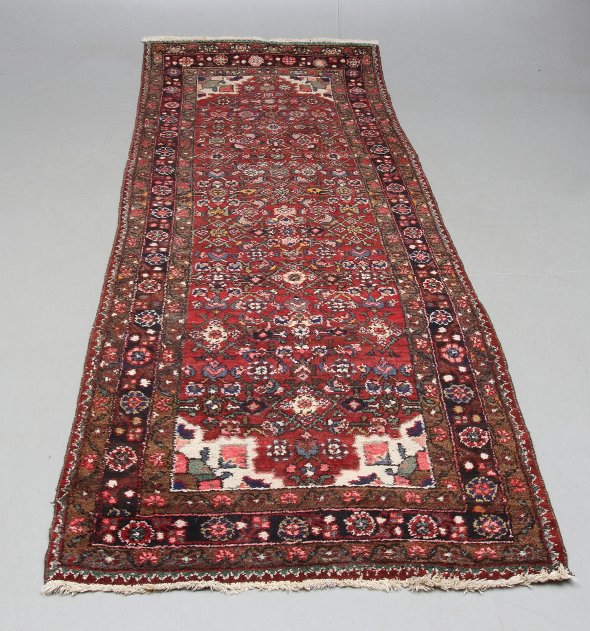 MATTA, orientalisk, ca 270 x 100 cm.