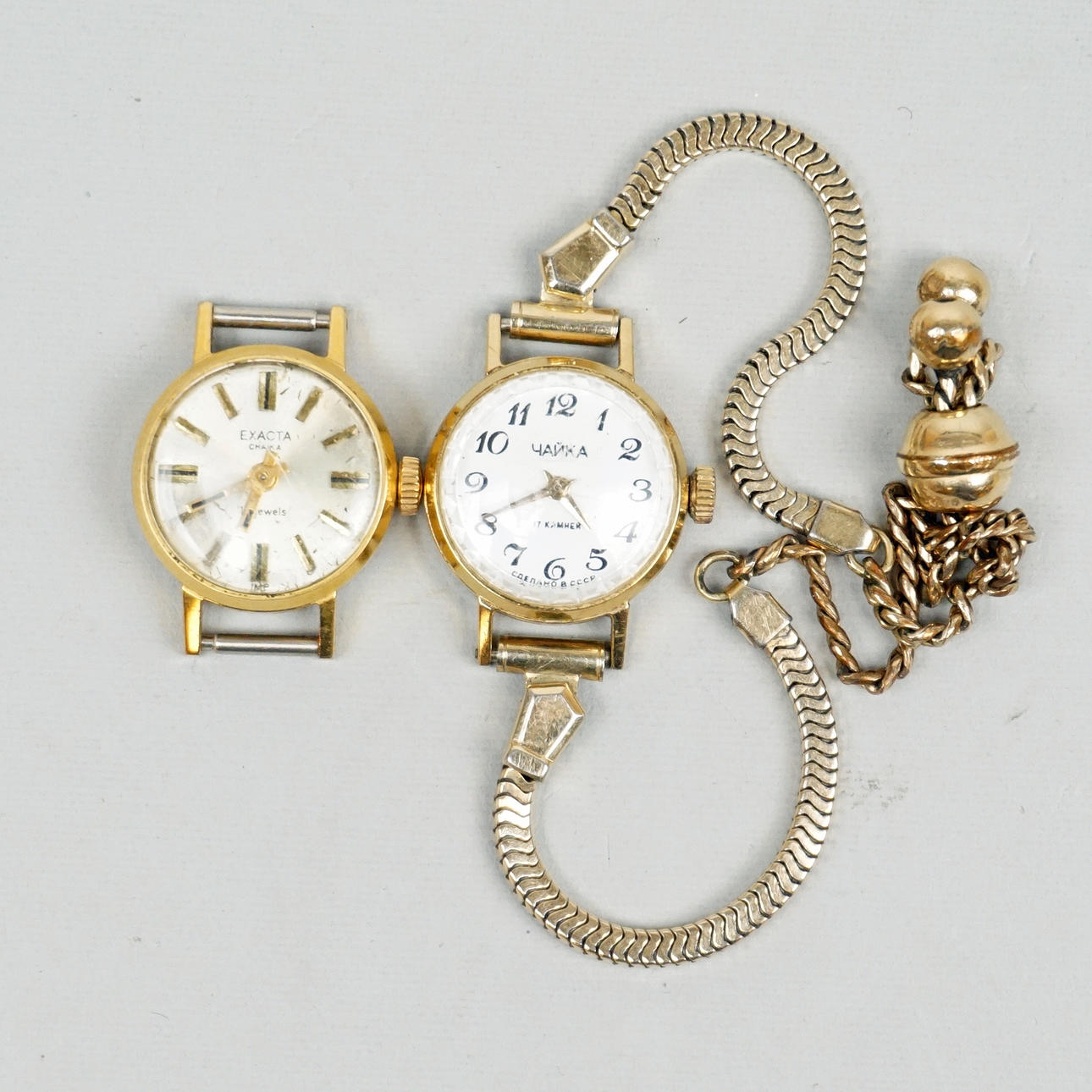 DAMENARMBÄNDER, 2 Stück, Exacta und Yanka.