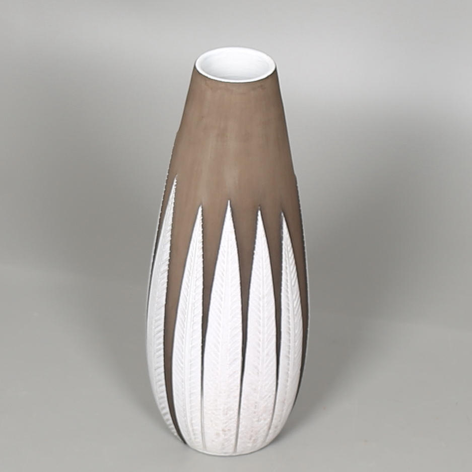 GOLVVAS i stengods, "Paprika" Anna-Lisa Thomson Uppsala-Ekeby.