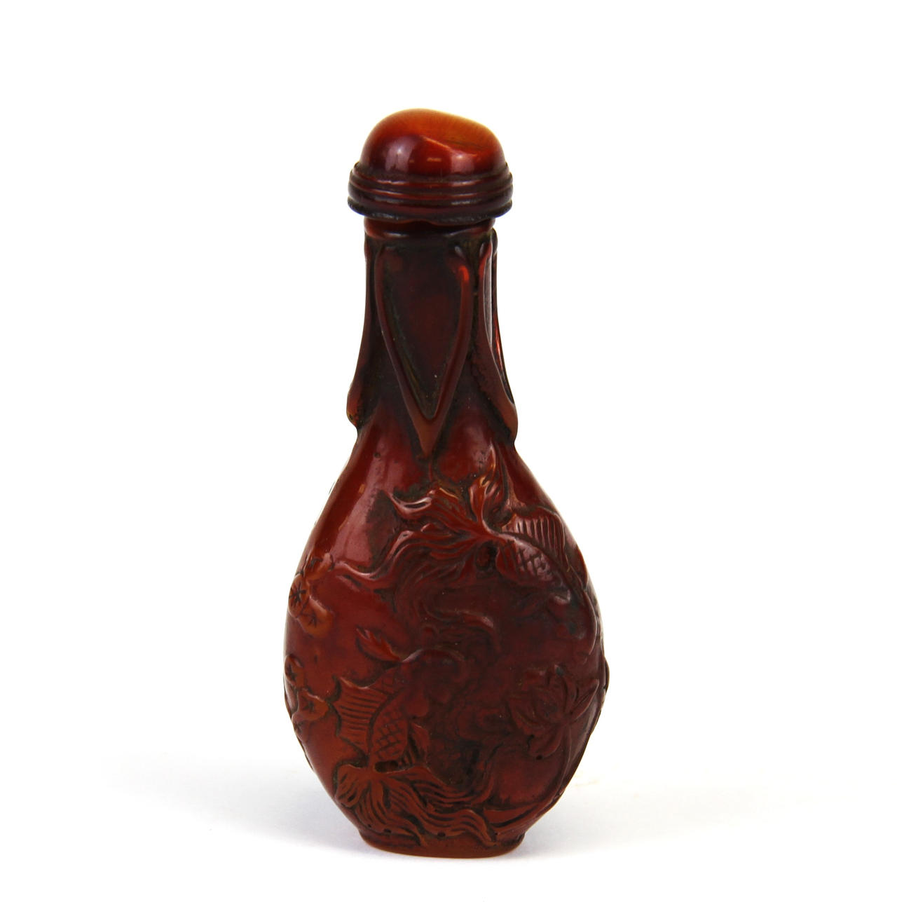 CHINESE RECONSTITUTED AMBER SNUFF BOTTLE.