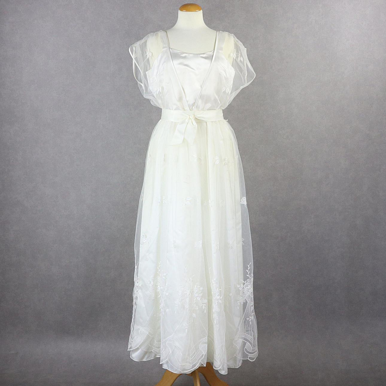 WEDDING DRESS, size 38, Milady models, Denmark.