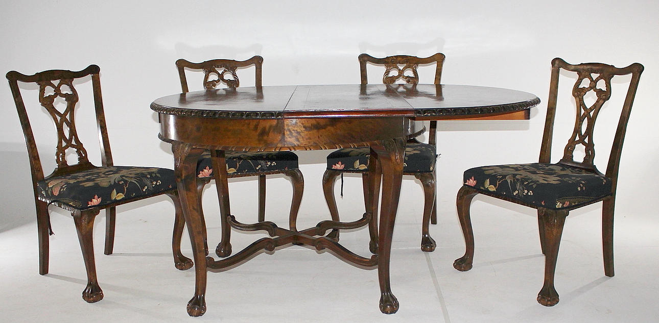 BORD, 4 st stolar Chippendale-stil, 1900-talets första hälft.