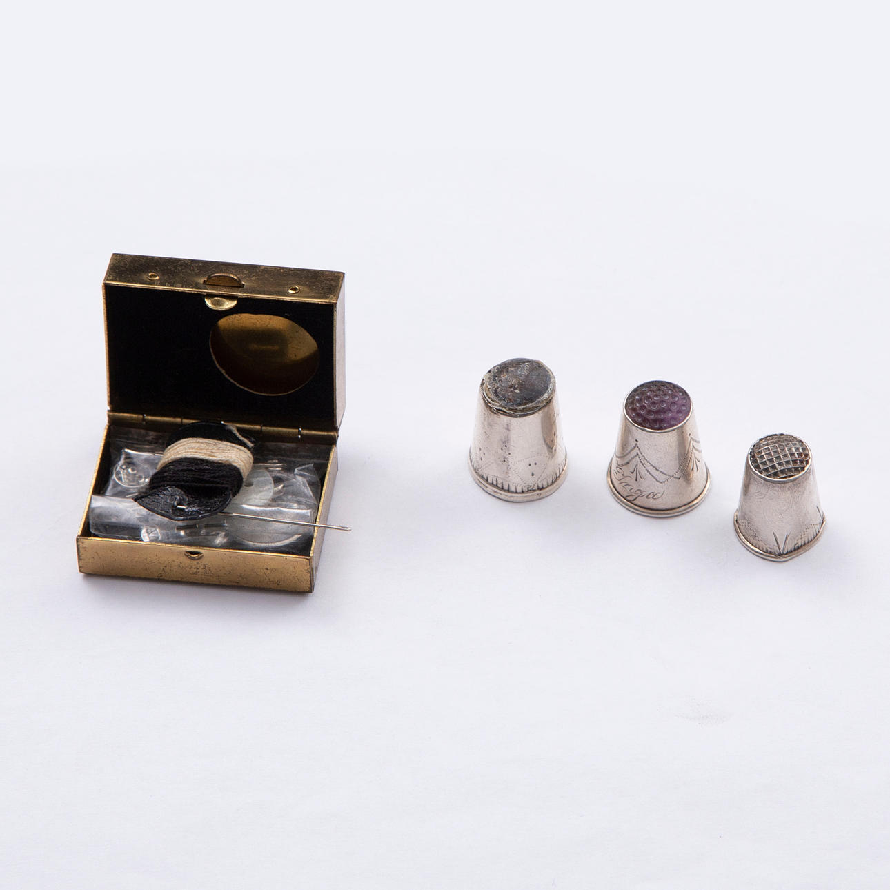 FINGERBORGAR, 3 st, silver, SYASK, metall, 1900-tal.