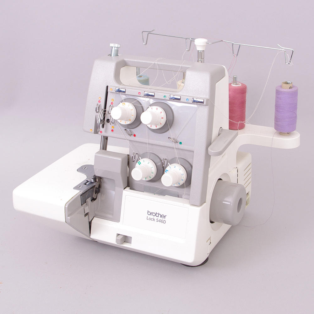 SEWING MACHINE, Brother 546d.