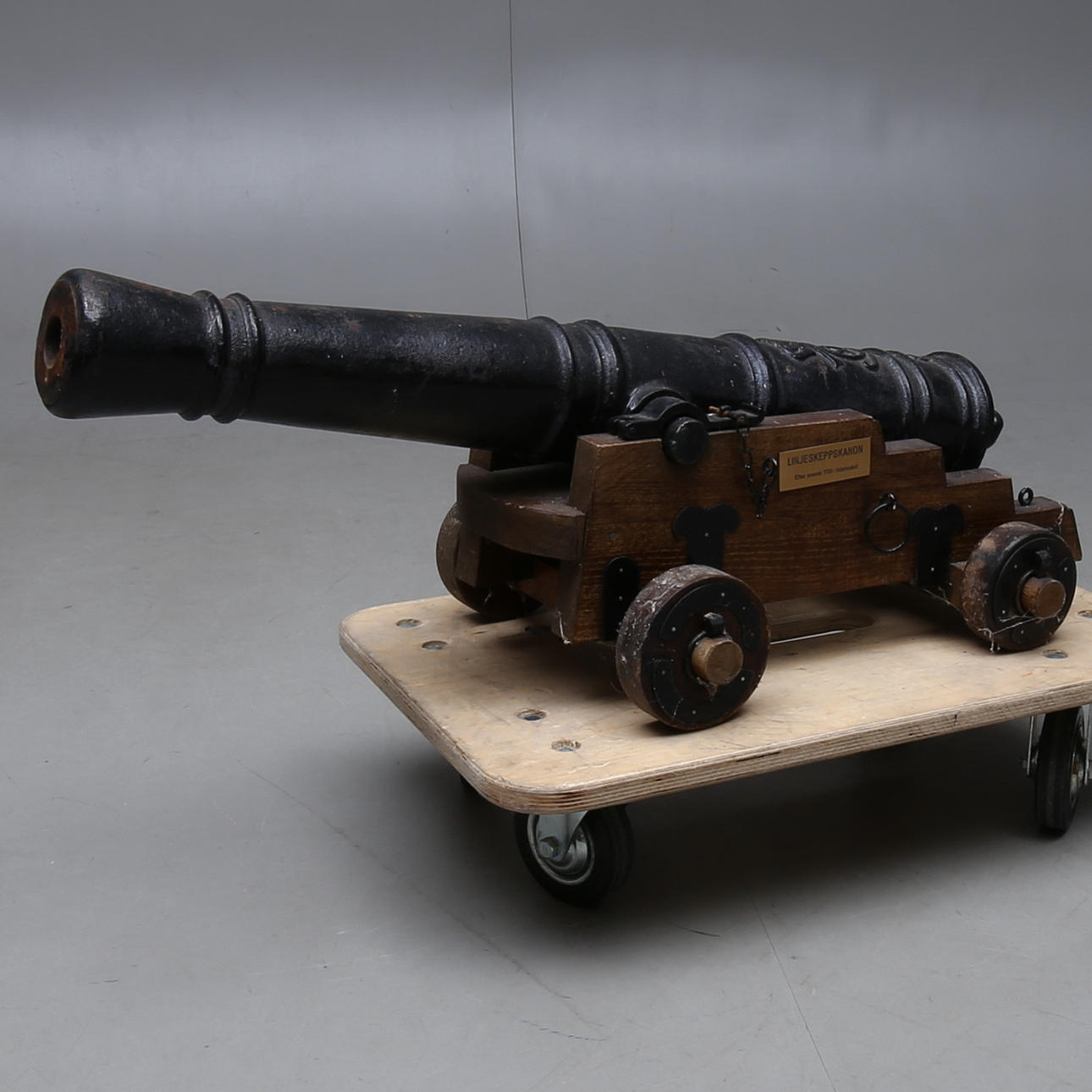MODEL OF A SHIP OF THE LINE CANNON, based on a model from the early ...