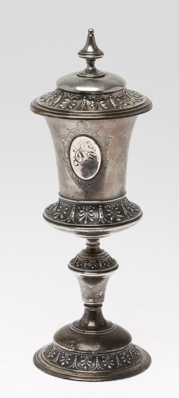 POKAL, med LOCK, låghaltigt silver, Friedrich Wilhelm Hespe, Hamburg, Tyskland. 1900-talets början.
