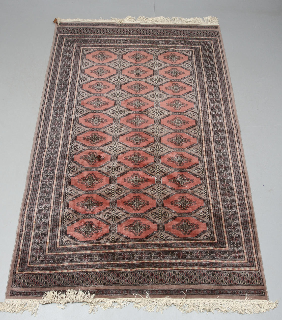 MATTA, orientalisk, ca 245 x 154 cm.