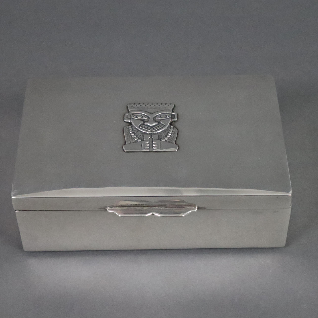 - LID BOX - probably Peru or Mexico, 900 silver.