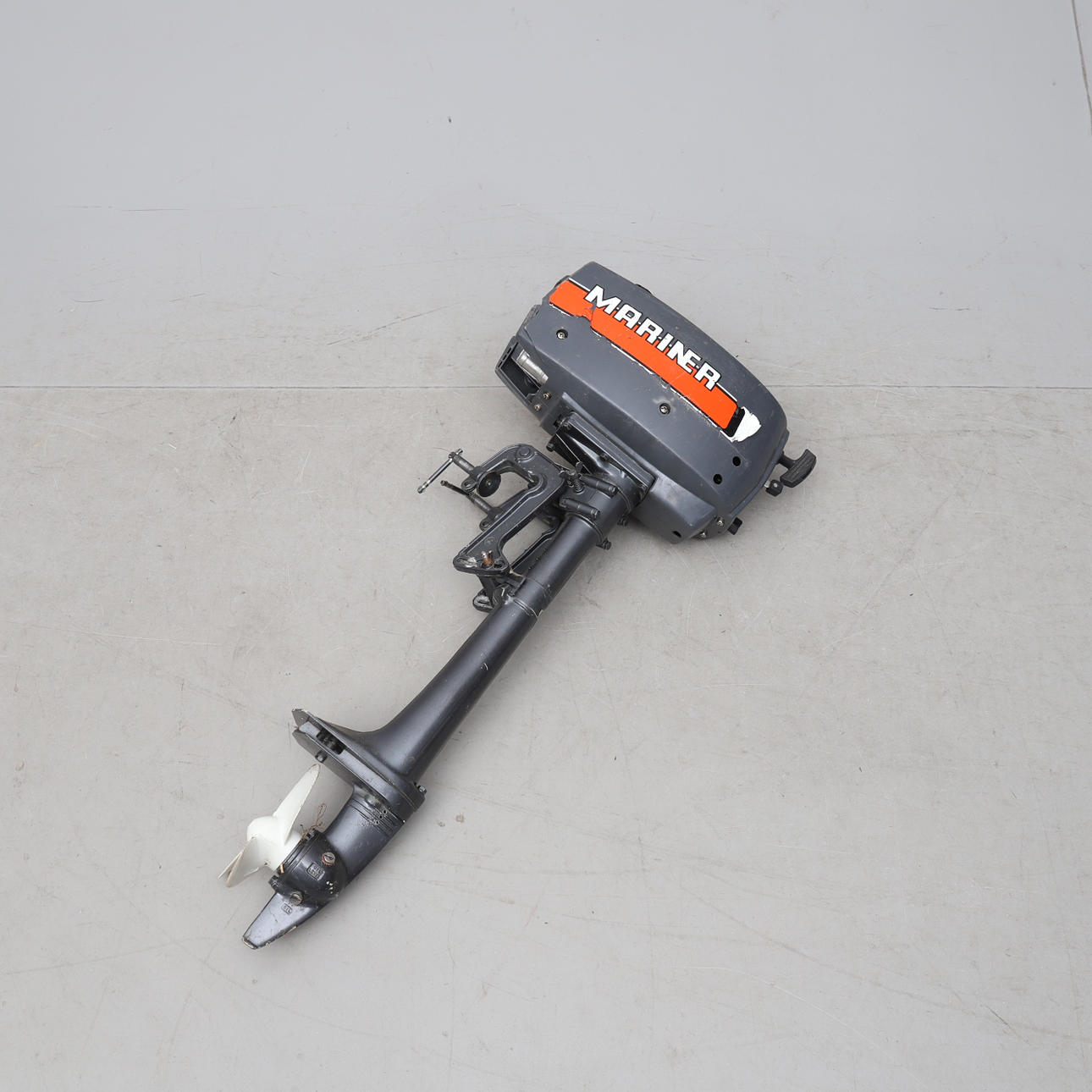 UTOMBORDARE, Mariner 2 hk.