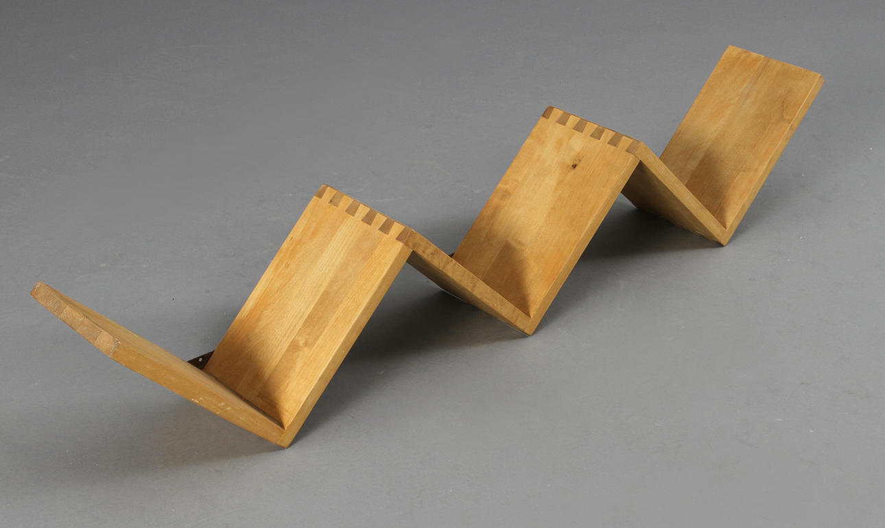 JONAS BOHLIN. Vägghylla "Zink". Källemo.